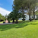 Domaine Bordaberry T2 Jardin Et Superbe Piscine Urrugne