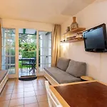 Domaine Bordaberry T2 Jardin Et Superbe Piscine Urrugne