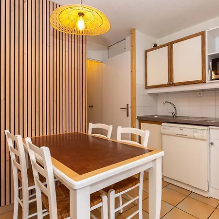 Domaine Bordaberry T2 Jardin Et Superbe Piscine Appartement *